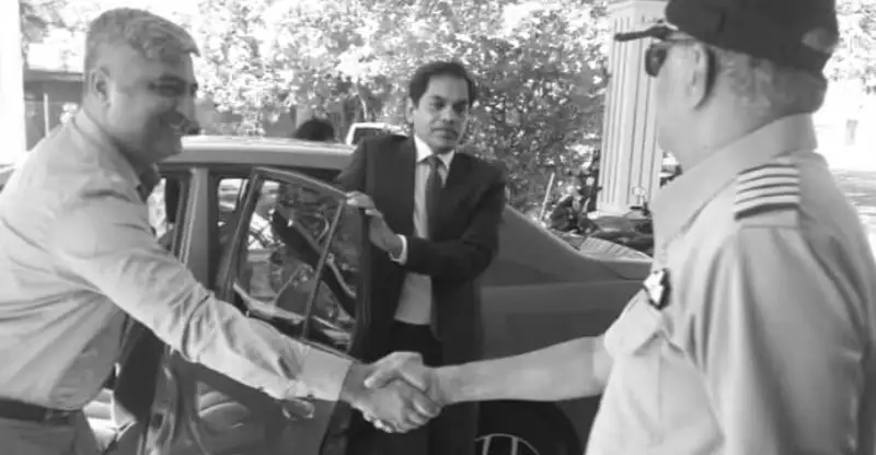 PES Consultancy About 15